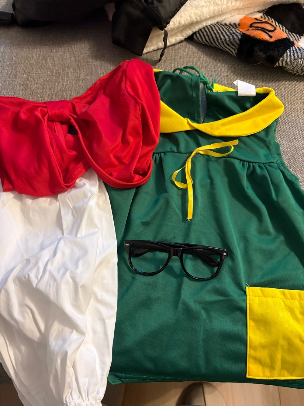 Kids Green and Yellow Dress-Up Costume with Red and White Accents “Chilindrina”